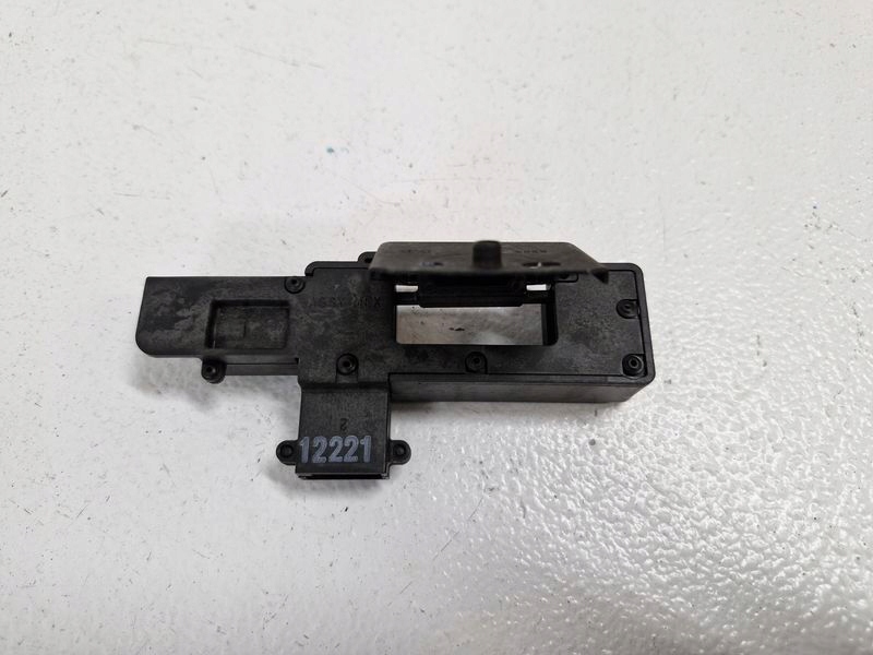 фото №1, Lincoln navigator 2 ii лампа бардачка освітлення 2l1x-15a563-a