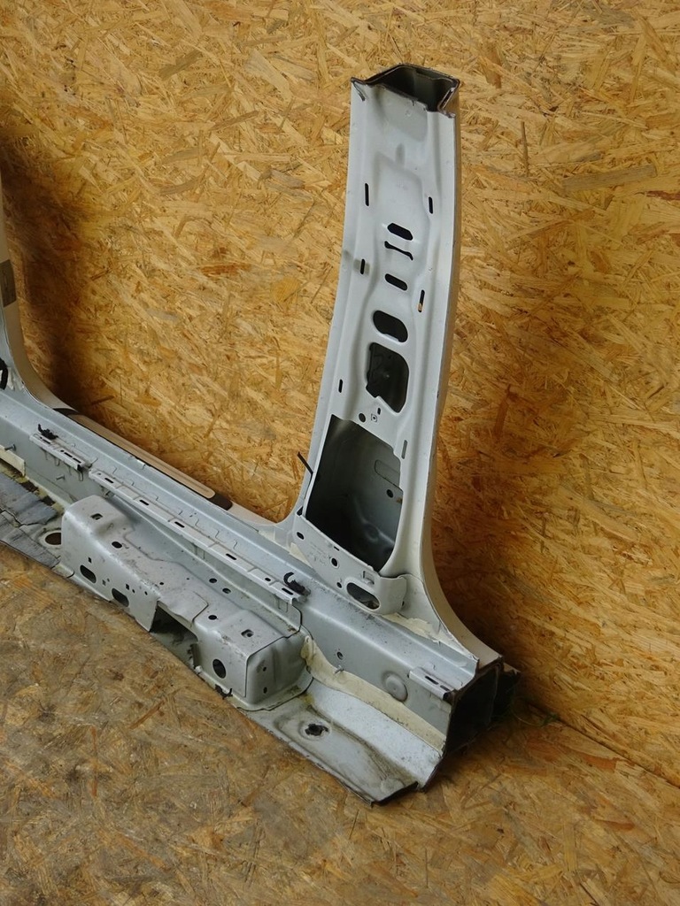 фото №10, Audi a1 82a gb 2018- порог ze стойка блок двигателя правый lb9a 82g810102