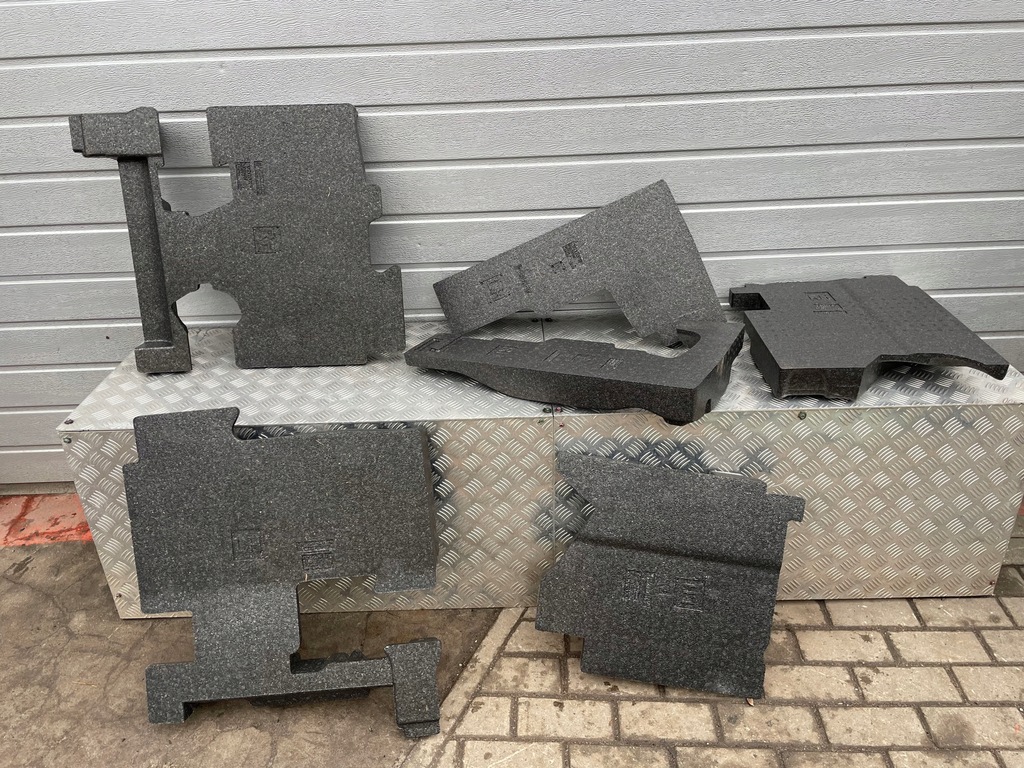 фото №1, Volvo xc90 ii шумоізоляція пінополістирол підлога