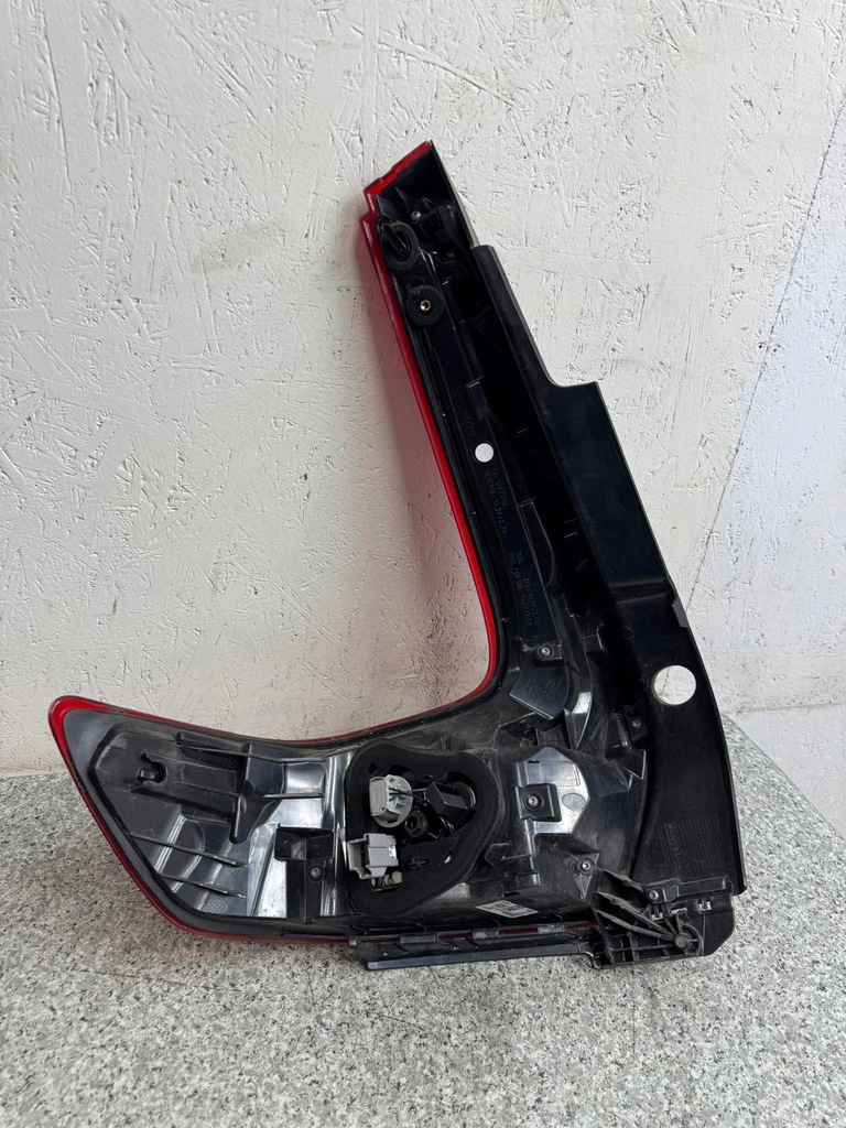 фото №8, Лампа правий задня volvo xc40 2017-2024 31446791