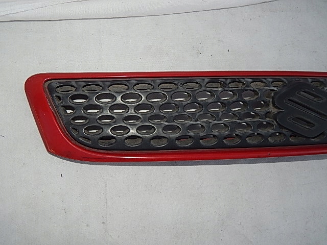 фото №4, Решітка радіатора передня suzuki swift 00-03 lift
