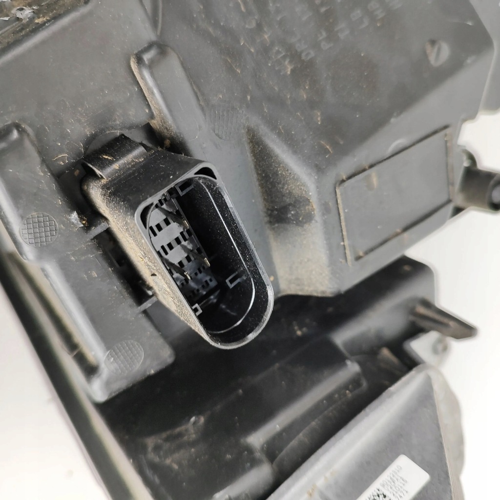 фото №7, Volvo xc40 2021 левая сторона лампа передняя