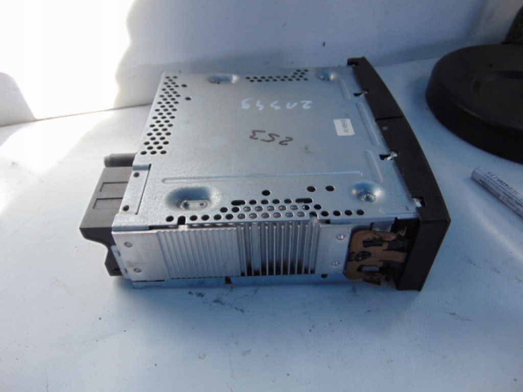 Citroen c4 1 hb 5d 1.6b 109km 04r радіо 96775574xt00 в Україні