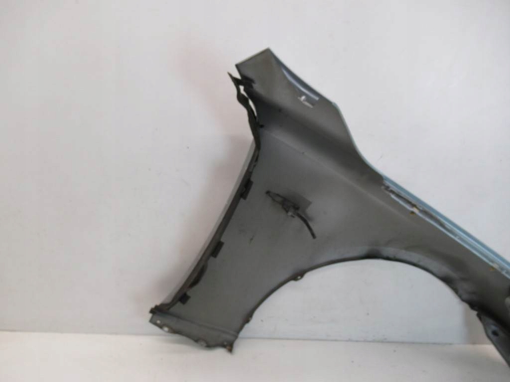 Крыло  перед левое  lexus is 2 седан англичанин  05-13 с Разборки