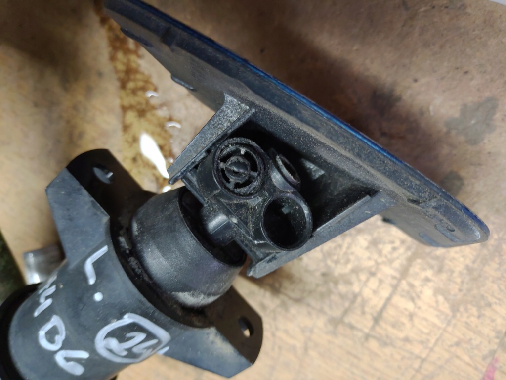 фото №4, Омивач лампи лівий заглушка audi a4 b6 cabrio