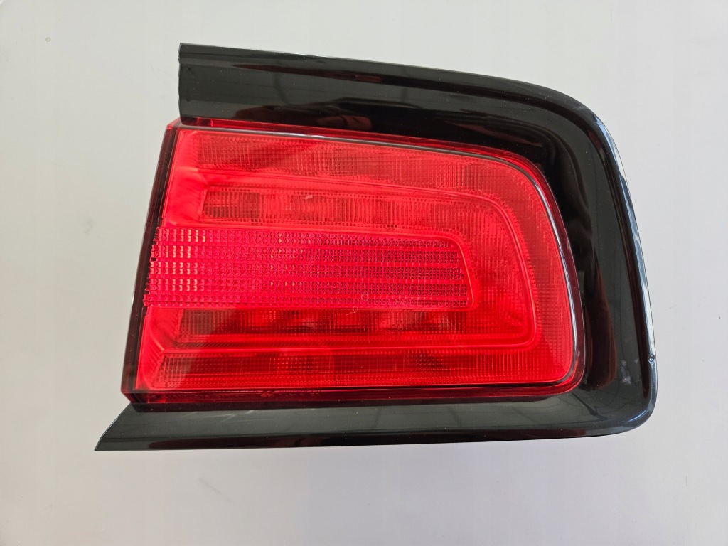 фото №1, Лампа задня задня права dodge charger 2011-14 оригінальний номер 57010414af