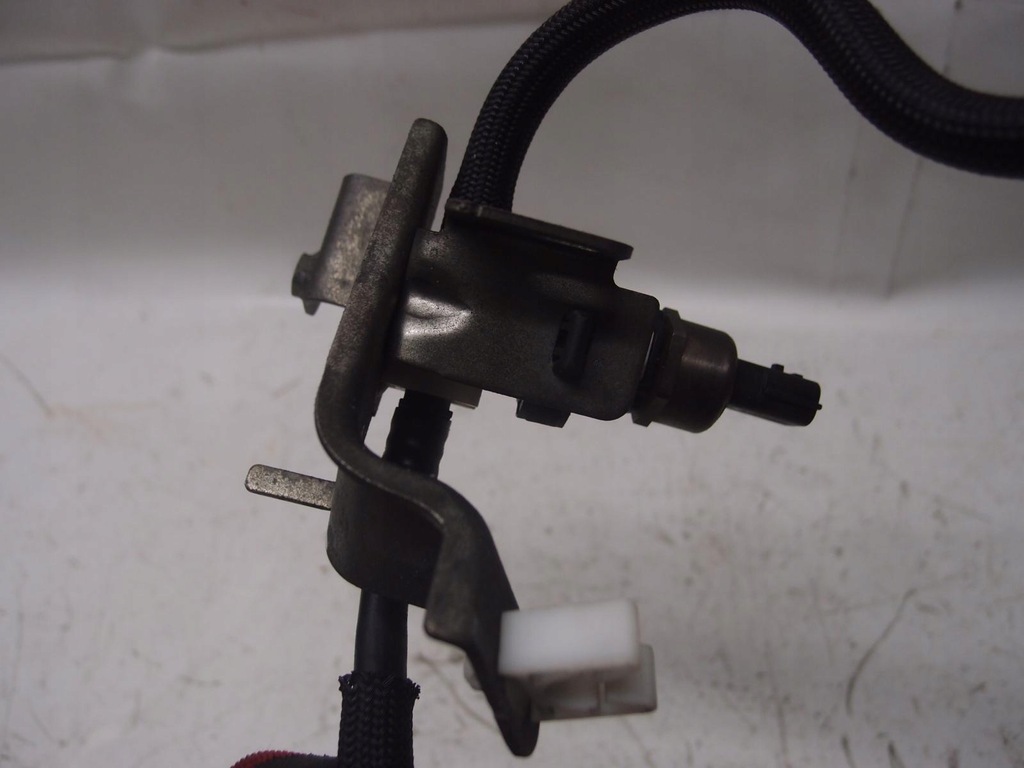 фото №10, Wąż шланг трубка топлива датчик kadjar 1.6 dci