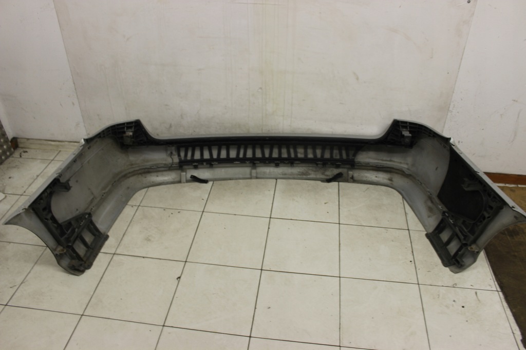 фото №11, Бампер задняя задний mercedes w211 kombi 2002r- 744