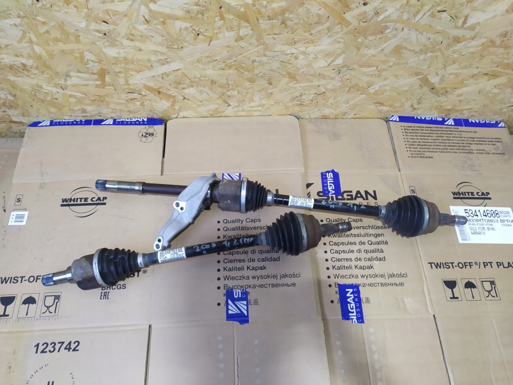 фото №1, Приводной вал правая peugeot 2008 ii 9824359680