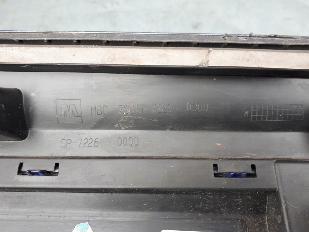 фото №9, Audi q7 4mo 15-19 2015-2019 молдинг левая передняя na дверь niebieska