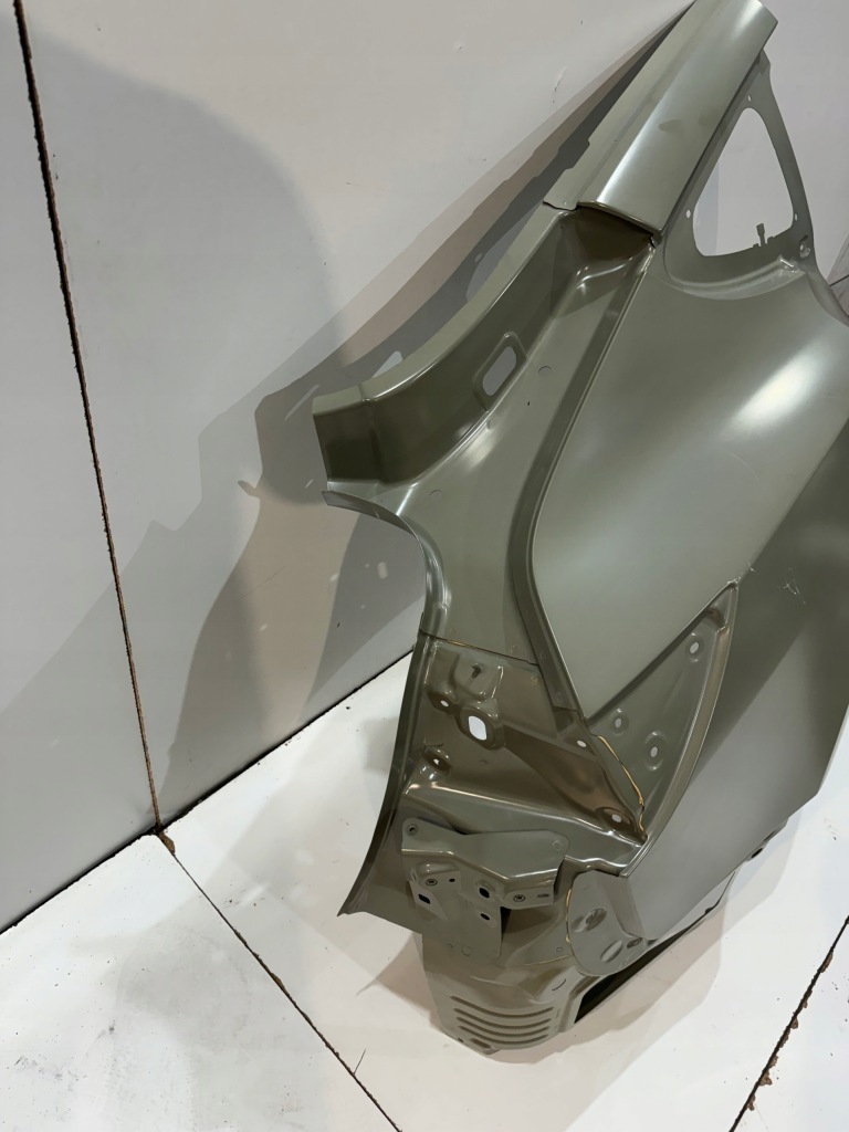 Крыло  задняя задний обшивка четверть tesla model 3 3 17- оригинал с Разборки