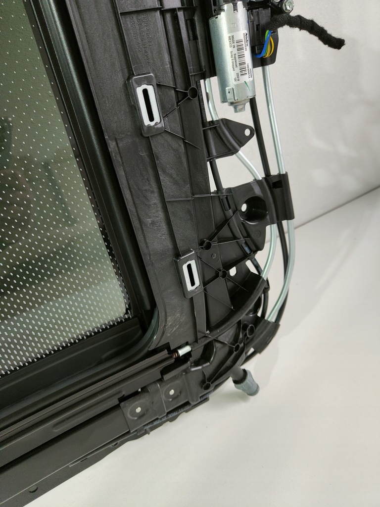 фото №14, Люк скляний панорама sky lounge bmw g06 f96