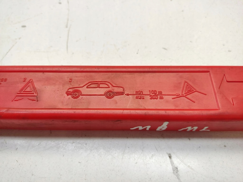 Mercedes-benz ml w164 2010 треугольник предупредительный a1648900097 Недорого