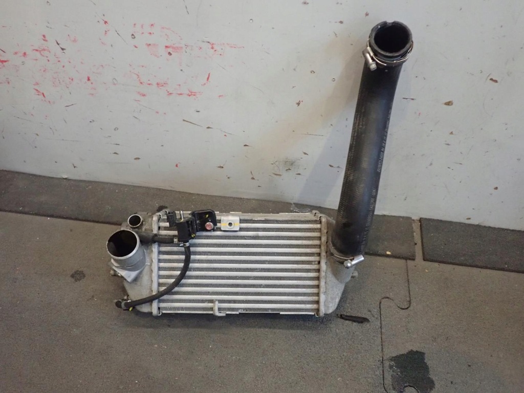 фото №1, Интеркулер hyunda i20 veloster stonic 28270-04600