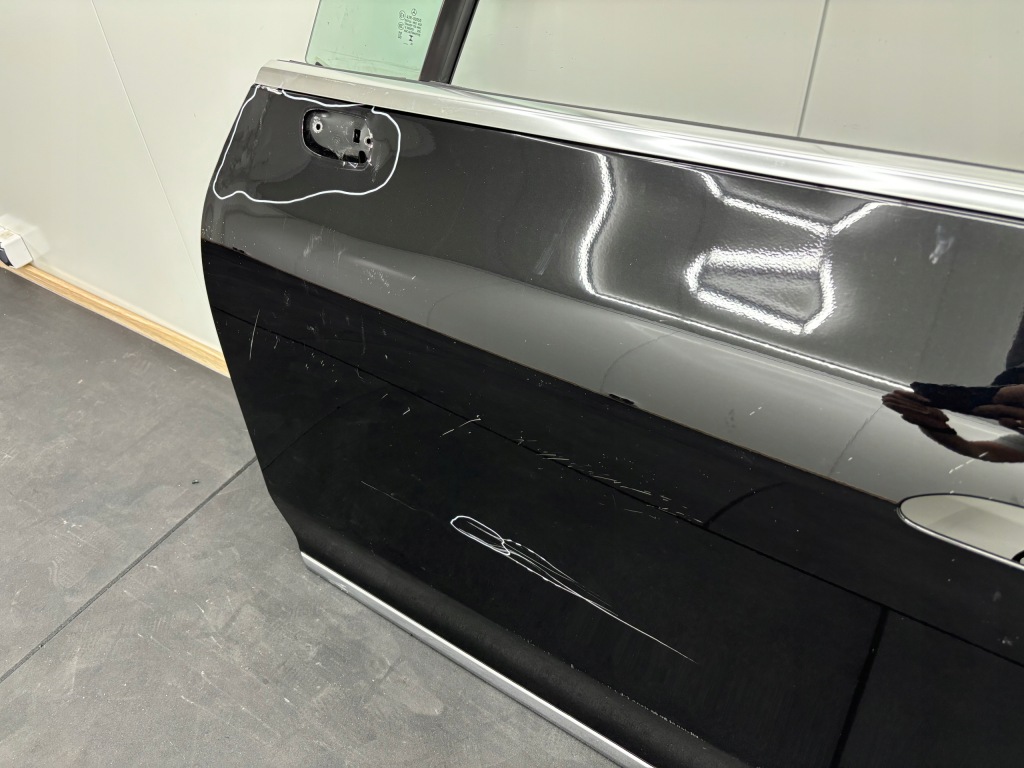 Mercedes eqe w295 295 двері ліва передні перед poznań ==giełda== Оригінал