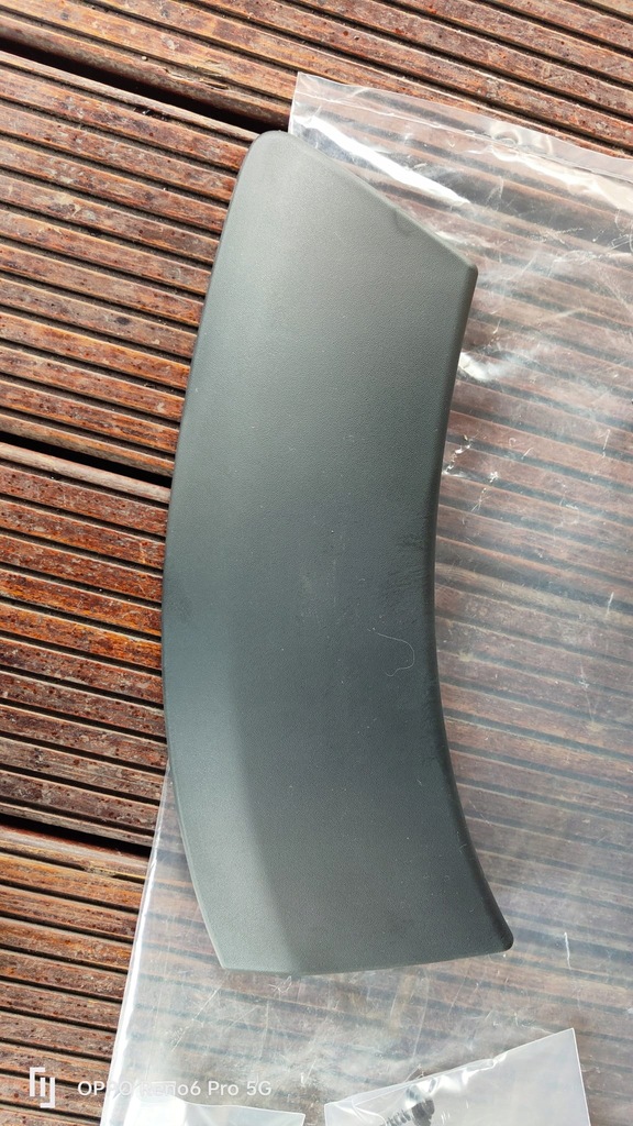 фото №10, Dacia duster молдинг крыла левая задняя 788a33613r