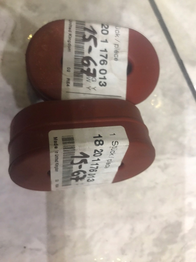 фото №1, Кронштейн задній труби випускної кронштейн вихлоп bmw mini r53 18201176013