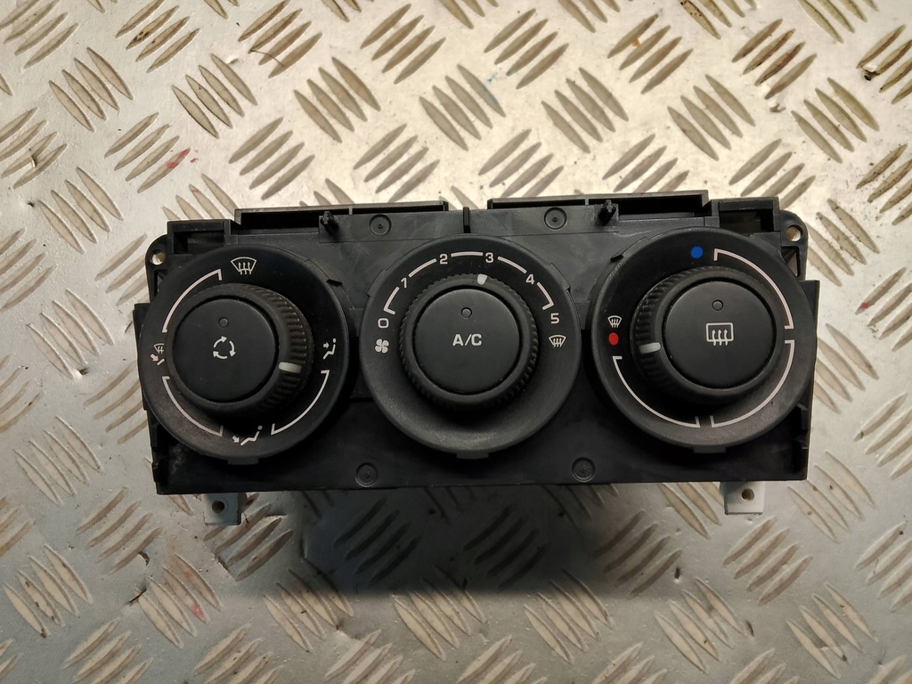 фото №1, Citroen c3 picasso панель обдув кондиціонера t1001394s