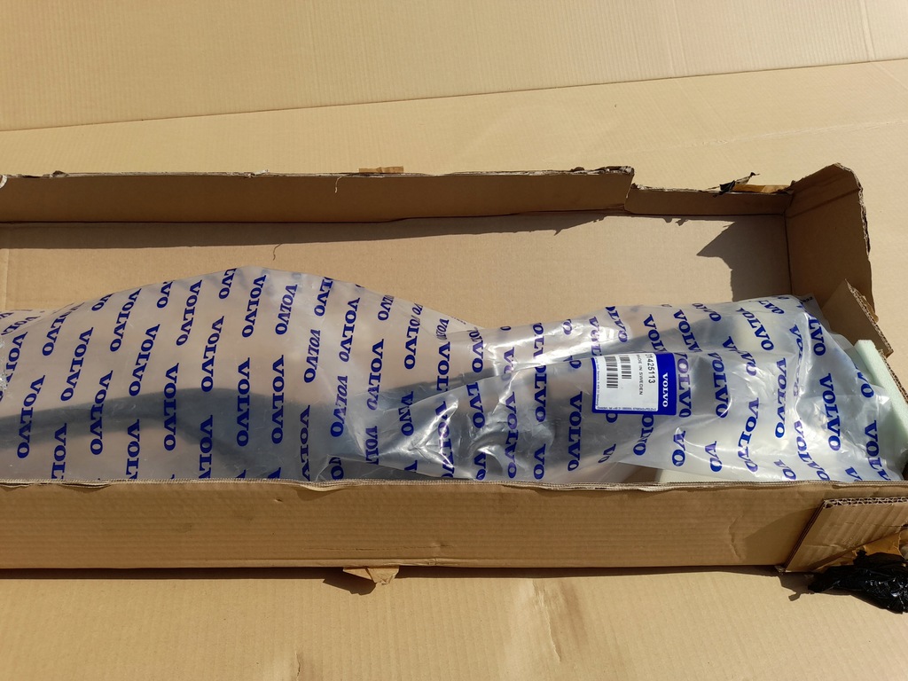 фото №8, Решётка левая w бампер volvo v60 s60 lift org nowa