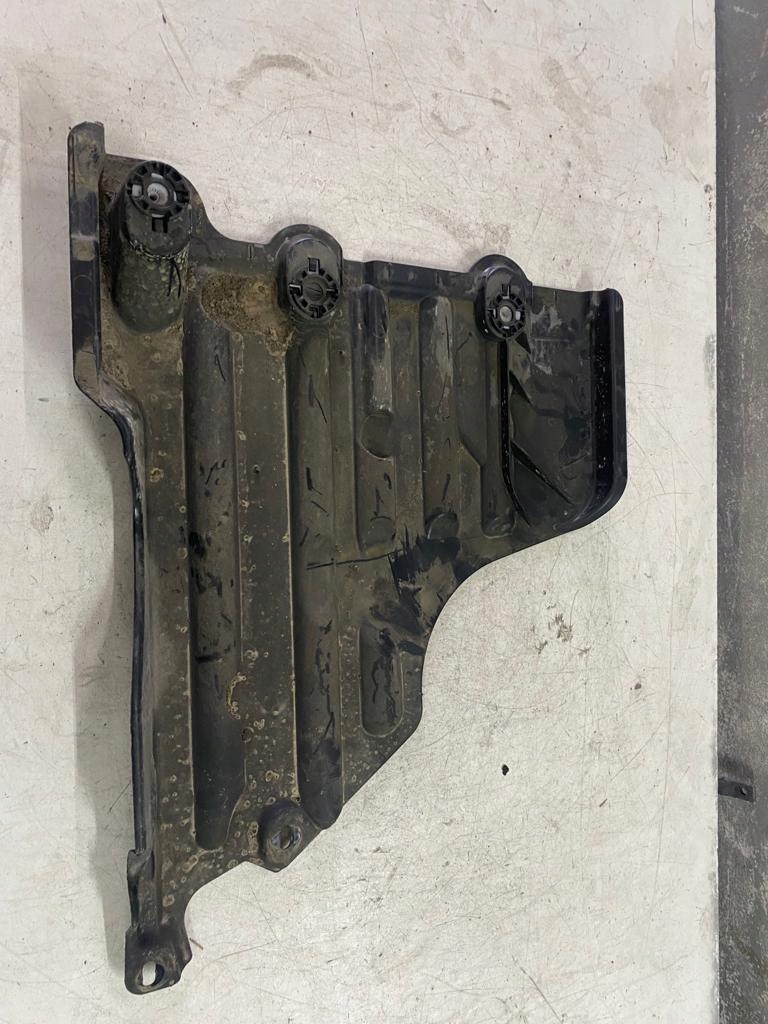 фото №1, Peugeot 208 ii защита подвеска левая 9823573680