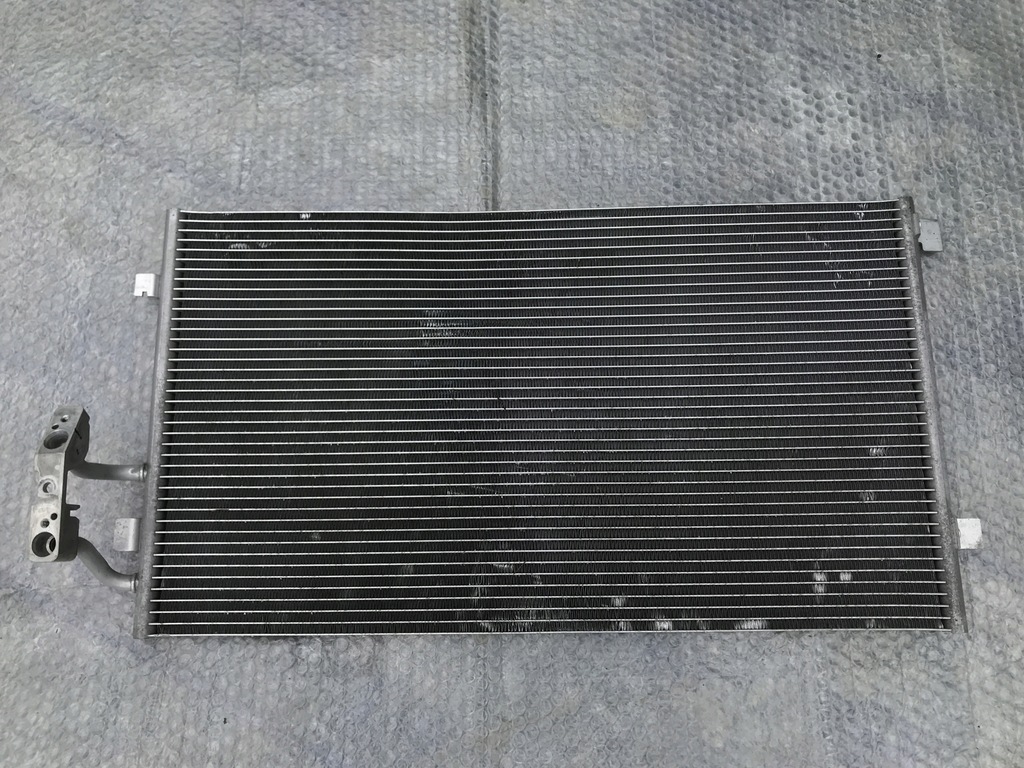 фото №1, Bmw i3 l01 радиатор кондиционера 2018-
