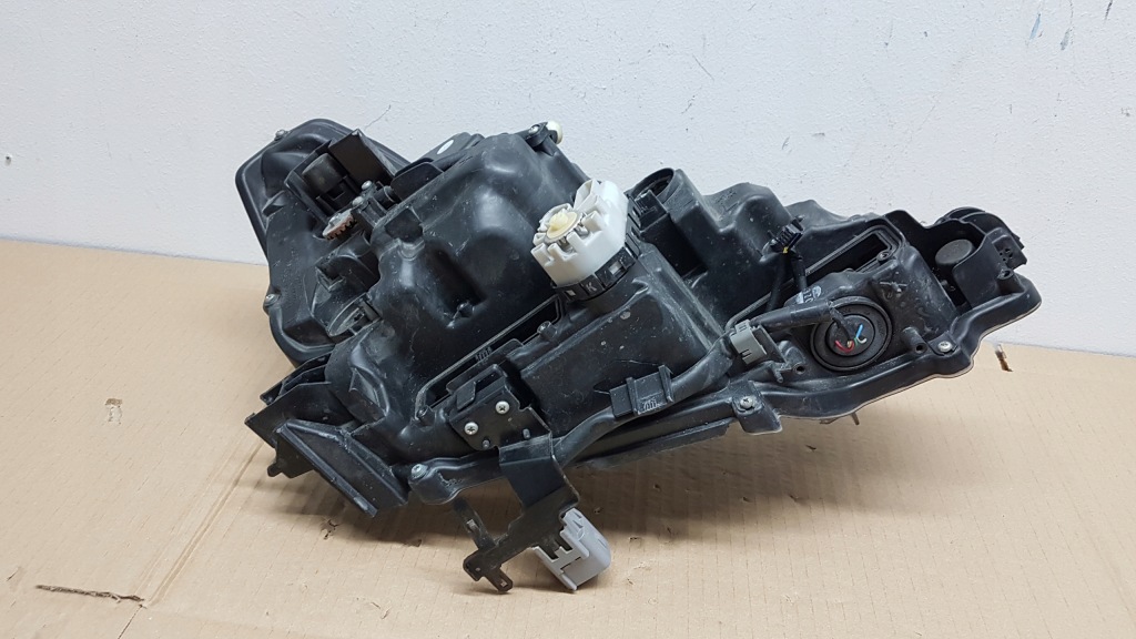 Фара перед ліва lexus is 3 full led 13-17 Оригінал