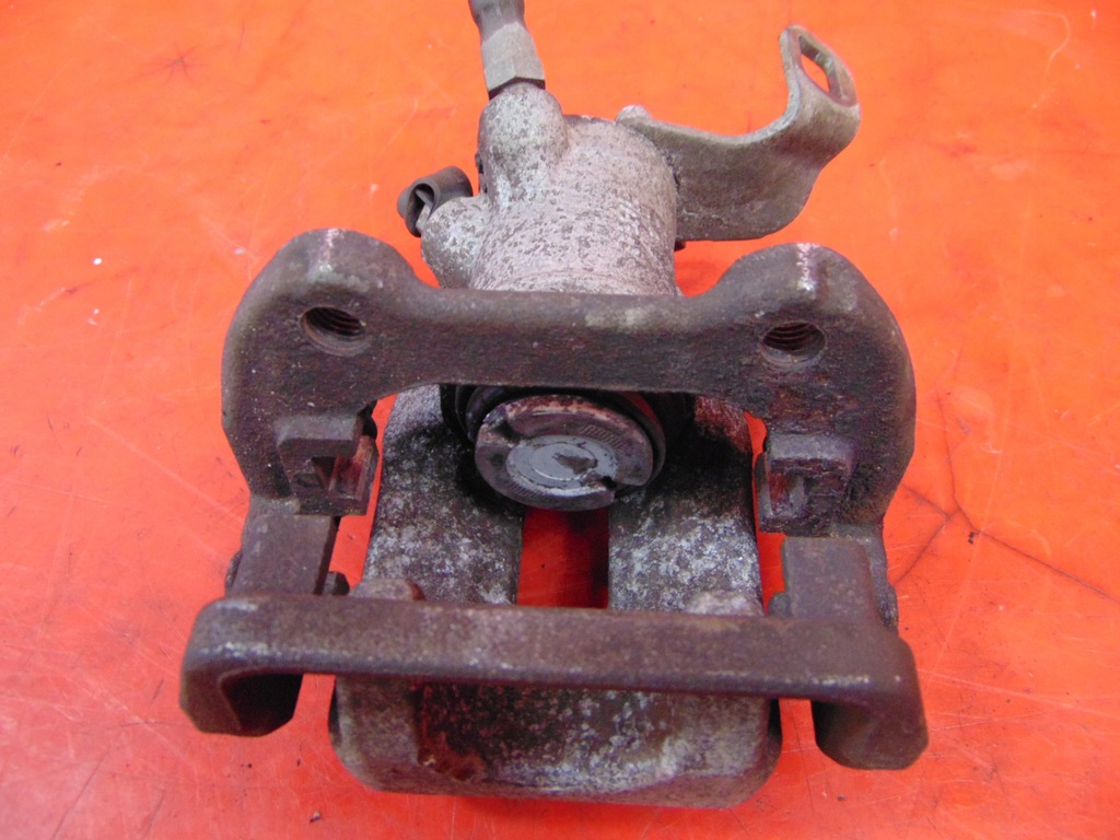 фото №3, Mini countryman r60 суппорт тормозной правый задняя