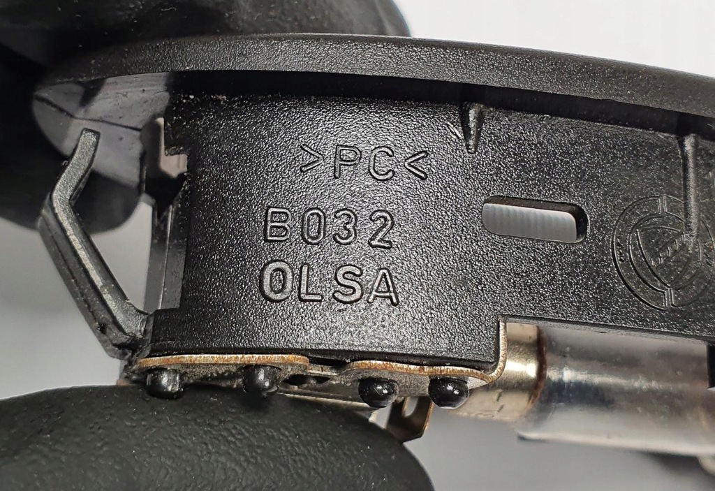 фото №3, Лампа освещение салона alfa romeo gt 717680000