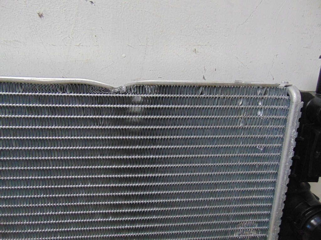 Радиатор воды volvo xc60 s60 v60 31368082 с Разборки