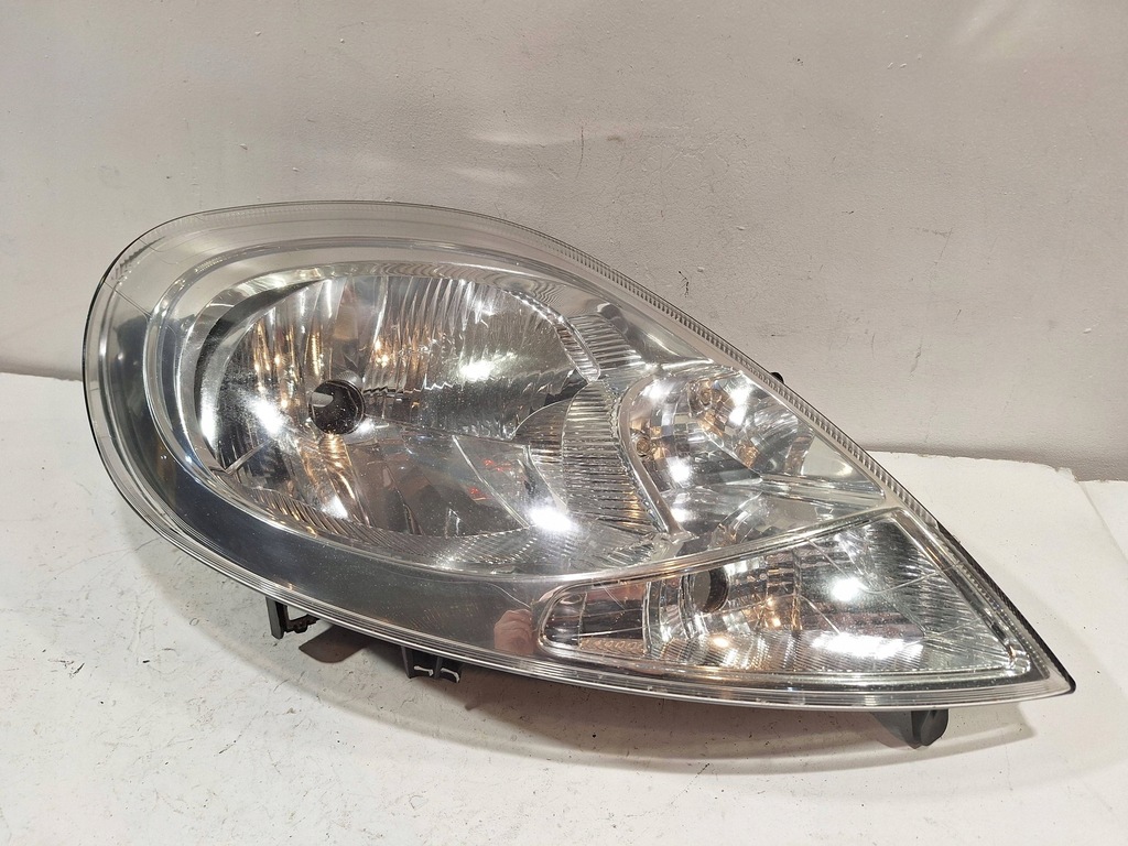 фото №1, Лампа перед правая 8200701356 renault trafic ii lift 06-