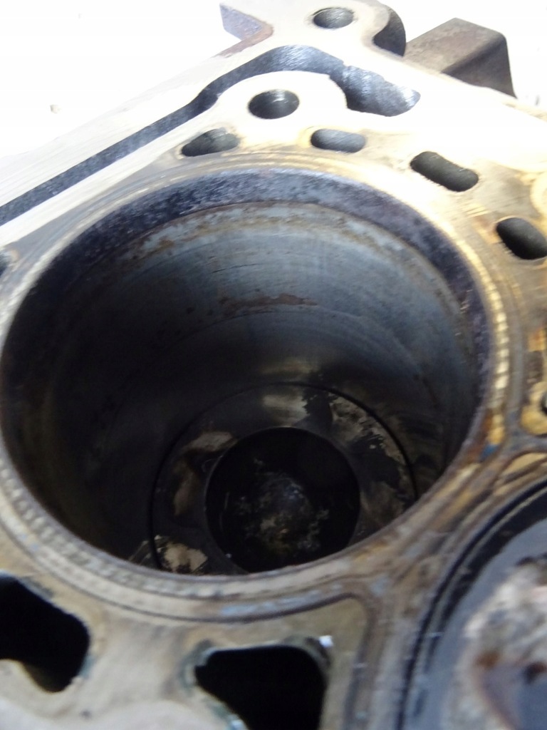 фото №9, Dół двигуна блок wał поршні ynr6 transit mk8 2.0 tdci rwd