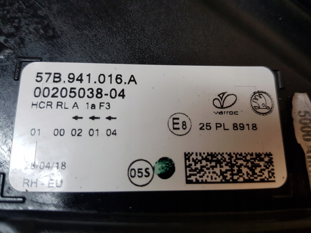 фото №2, Лампа правая правый перед передняя skoda karoq r 57b