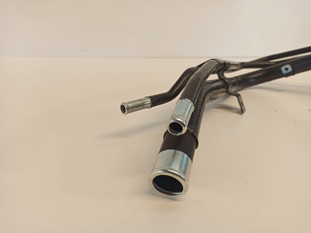 фото №7, Suzuki swift mk8 трубы заливной топлива 1.2 hybrid