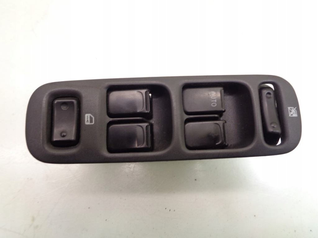 фото №1, Переключатель окон перед suzuki liana