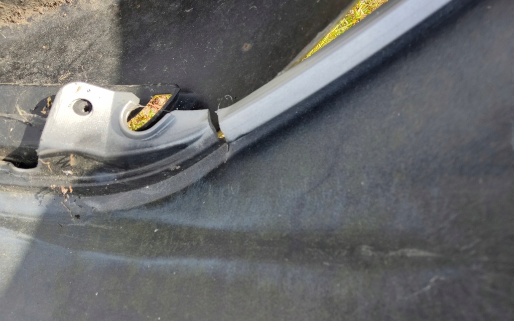 фото №9, Бампер задній задня спойлер молдинг toyota camry viii