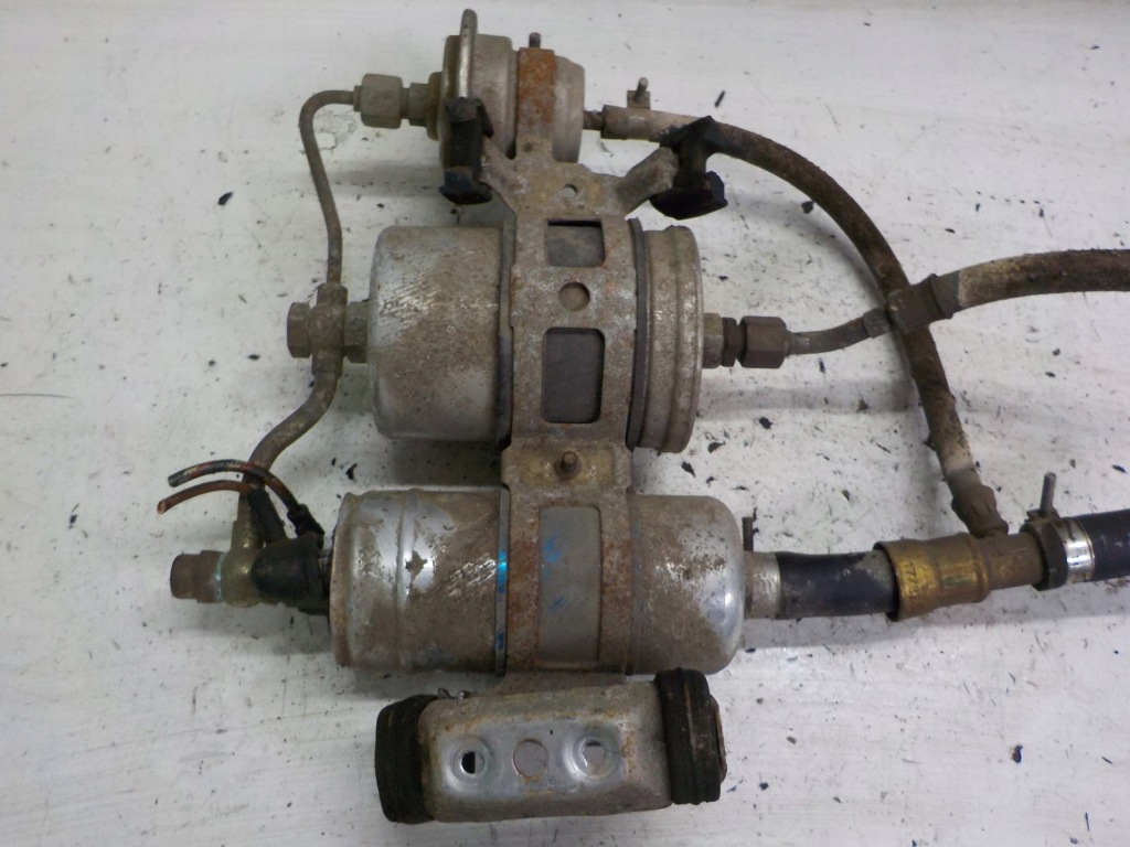 Купити Mercedes w124 акумулятор насос тиску пального