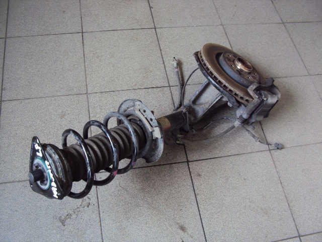 фото №1, Mcperson поворотный кулак левая renault kadjar 1.6 dci