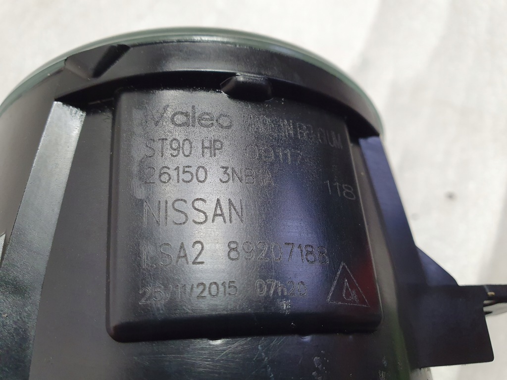 фото №6, Протитуманна фара лівий правий nissan leaf i 1 ze0 26150 3nb1a