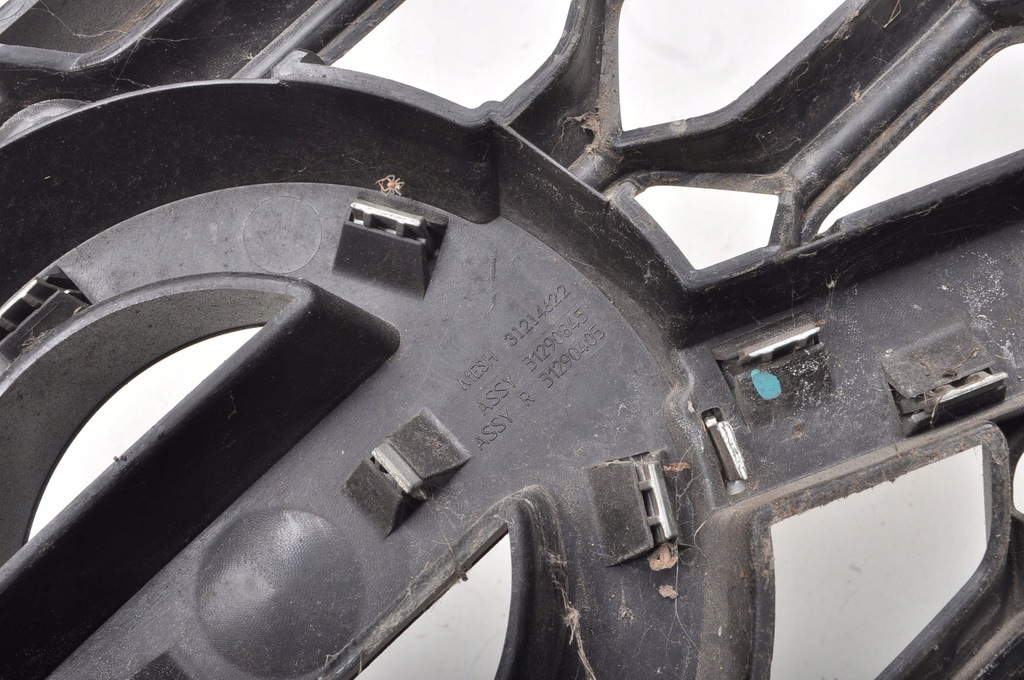 фото №15, Volvo c30 решётка радиатора решётка радиатора решётка радиатора lift r-design 31214622