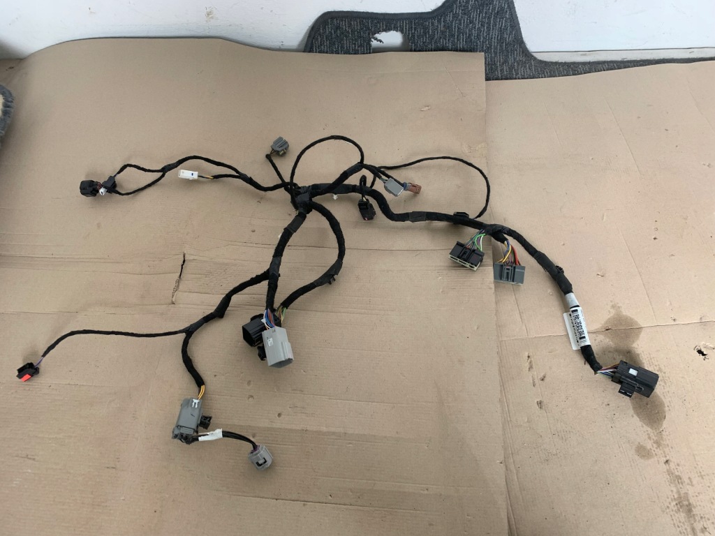 фото №1, Ford mustang mach-e rwd 75.7kwh жгут электропроводка крышки багажника оригинал