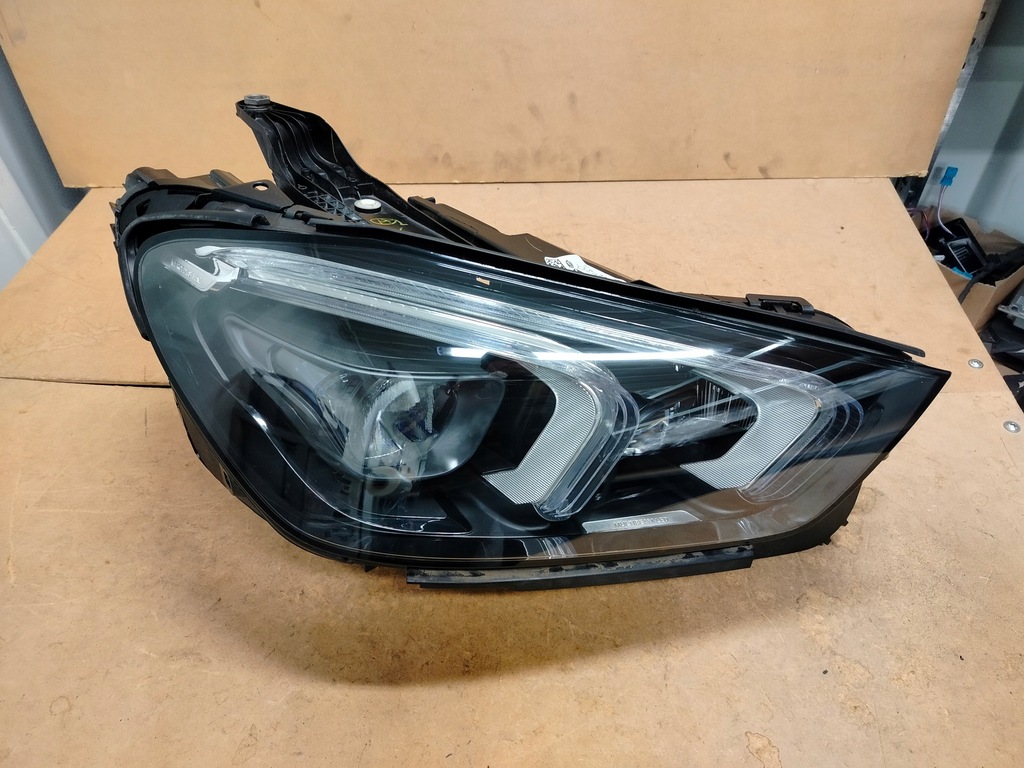 фото №1, Mercedes gle w167 multibeam лампа правая