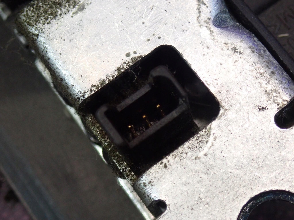 фото №5, Vw polo iv 9n замок крышки багажника 6q6827505e 3 pin