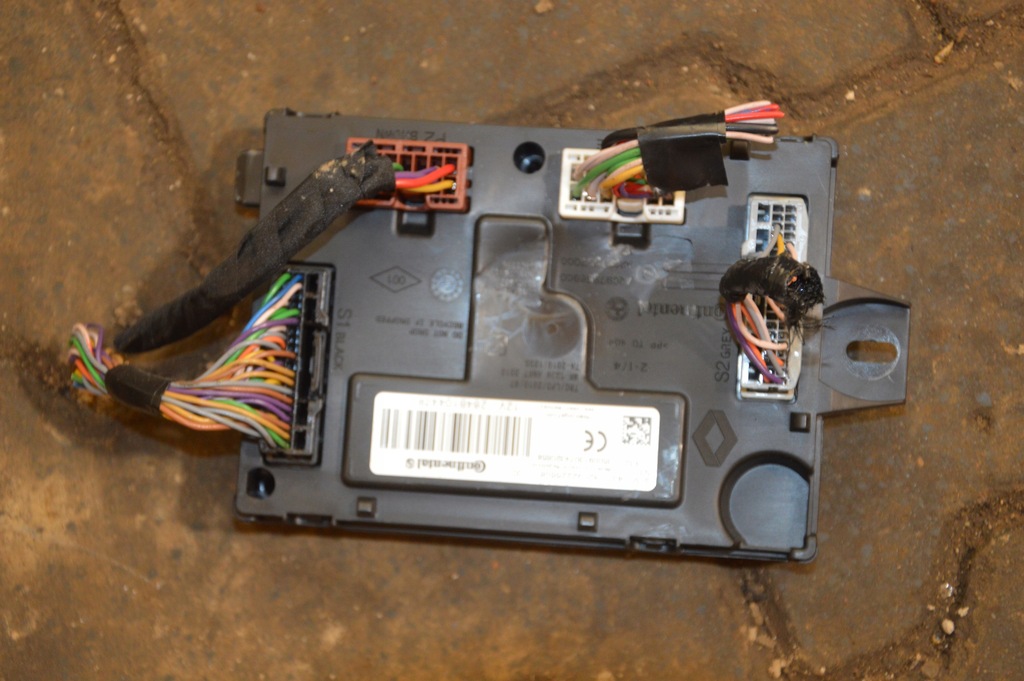 фото №1, Renault clio iv fl модуль bcm 284b10447r