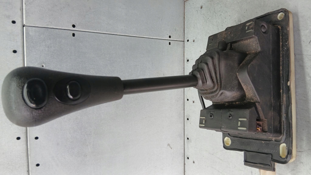 фото №7, Домкрат перемикання передач renault scenic i 02r 1.9 dci автоматична коробка передач 8200077614