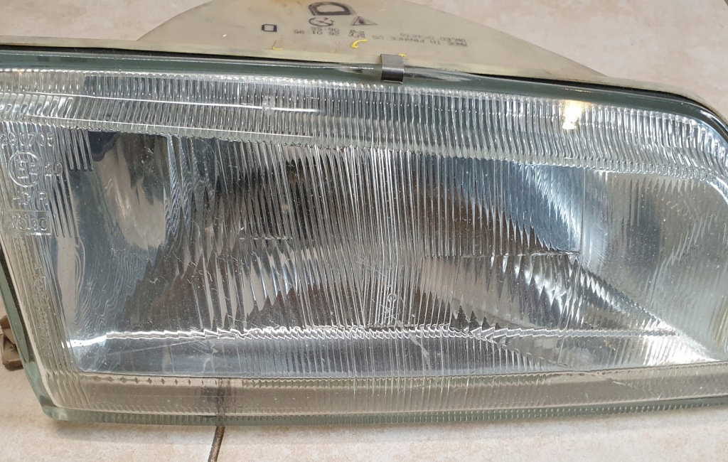 фото №2, Лампа фара правый перед peugeot 106 i