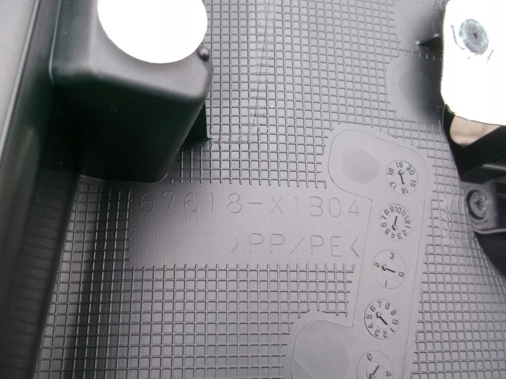 фото №6, Toyota prius iv обшивка дверь задняя левый