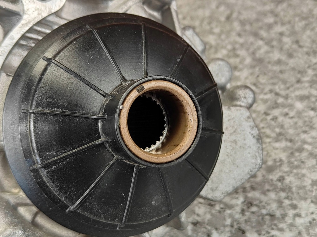 Редуктор коробки atc13 bmw m5 f90 m8 f92 f93 x5m f95 x6m f96 f97 x3 8747764 с Разборки