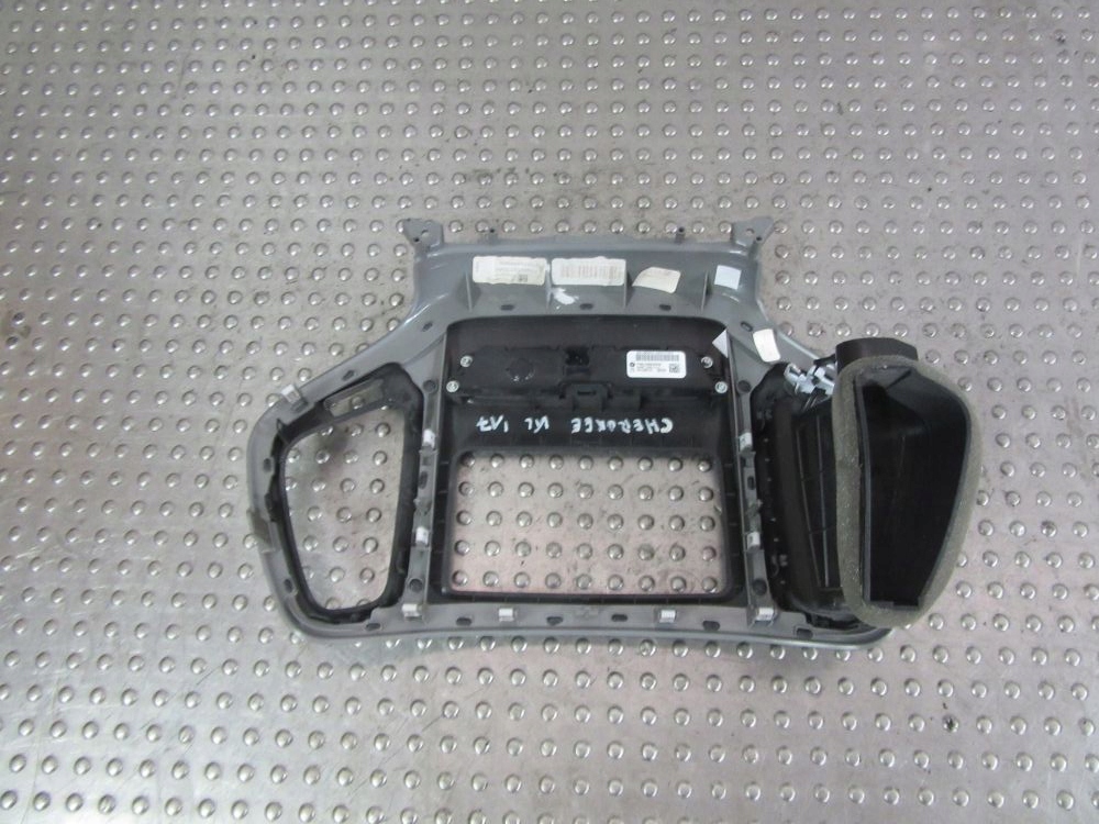 фото №6, Jeep cherokee kl 2017 рамка корпус захист радіо