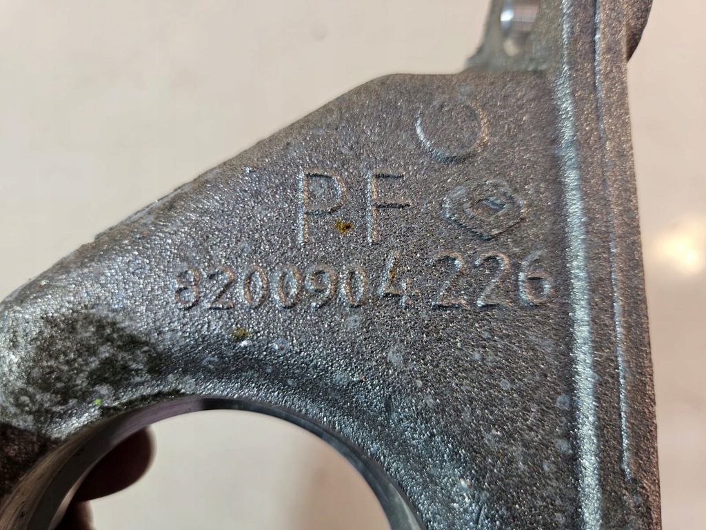 фото №3, Підпора піввісь 8200904226 renault master 3 iii 2,3 dci