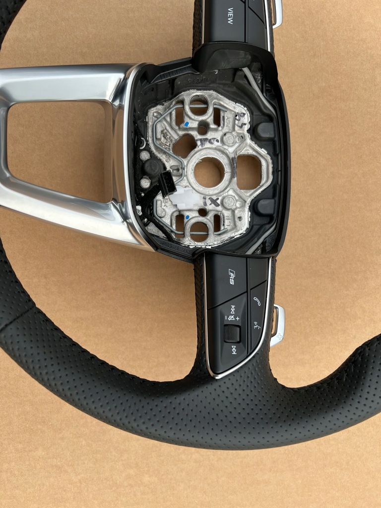 фото №9, Audi rs3 a3 8y 2023 воздуховод сенсорный кожа 82a419091bc aq bsj soul